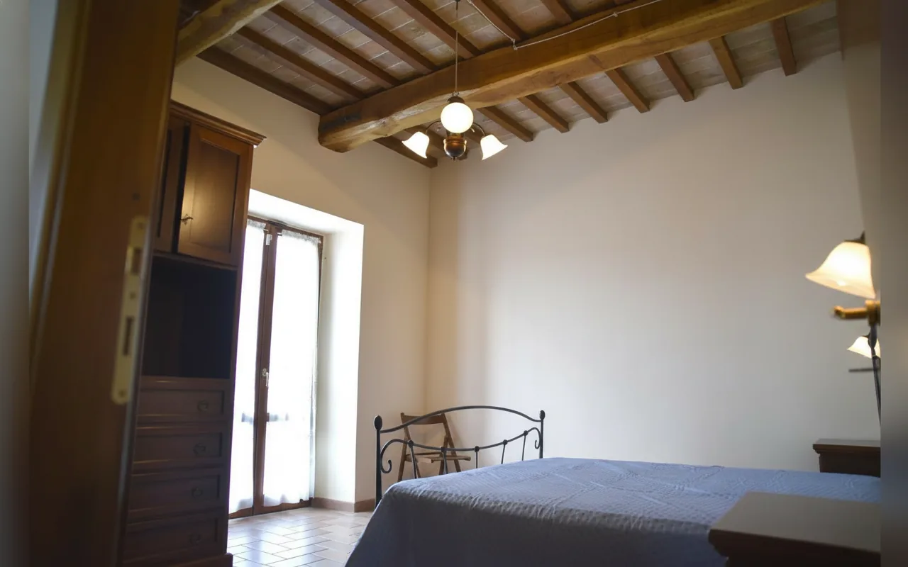 Camera con bagno privato — CASA CRESTA, Gubbio (Umbria) (foto 23)