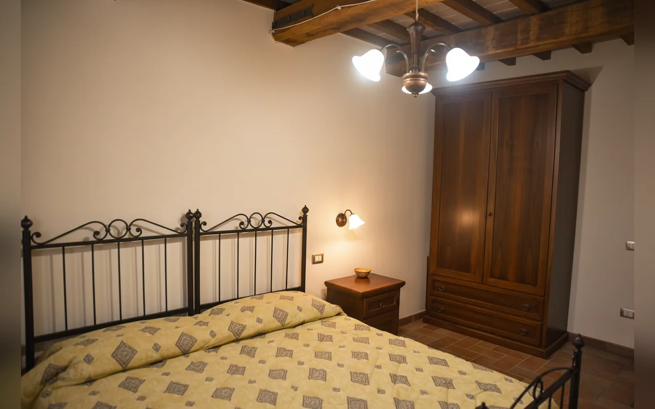 Camera con bagno privato — CASA CRESTA, Gubbio (Umbria) (foto 32)
