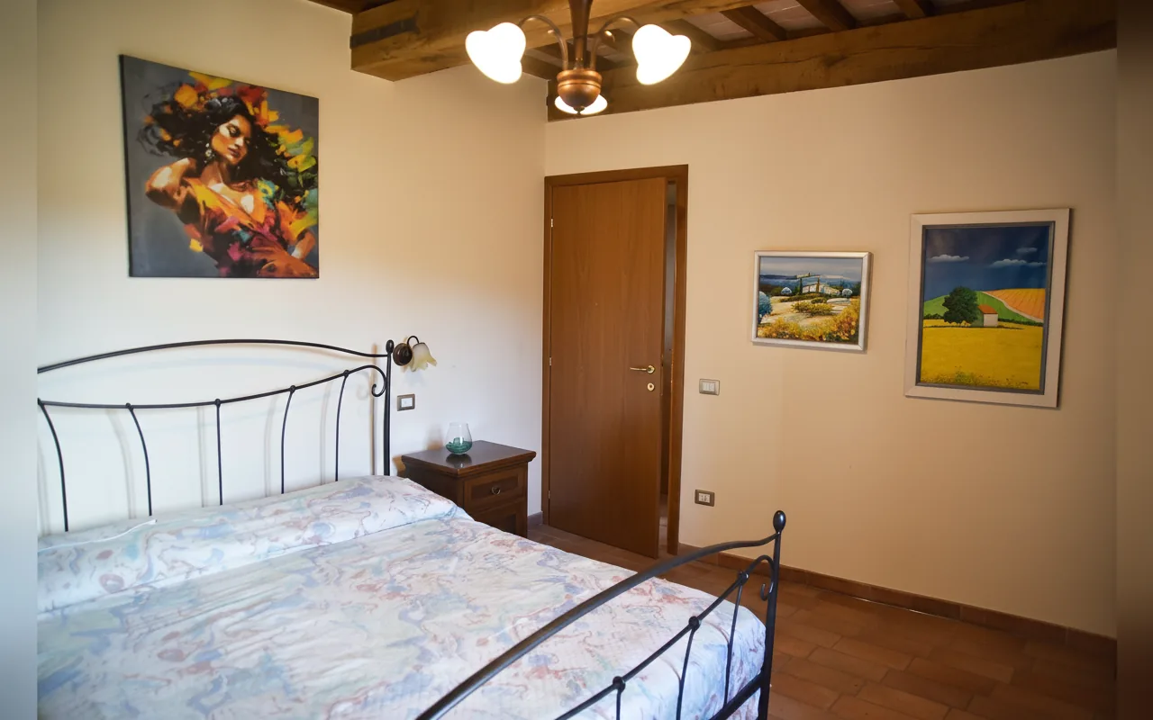 Camera con bagno privato — CASA CRESTA, Gubbio (Umbria) (foto 38)